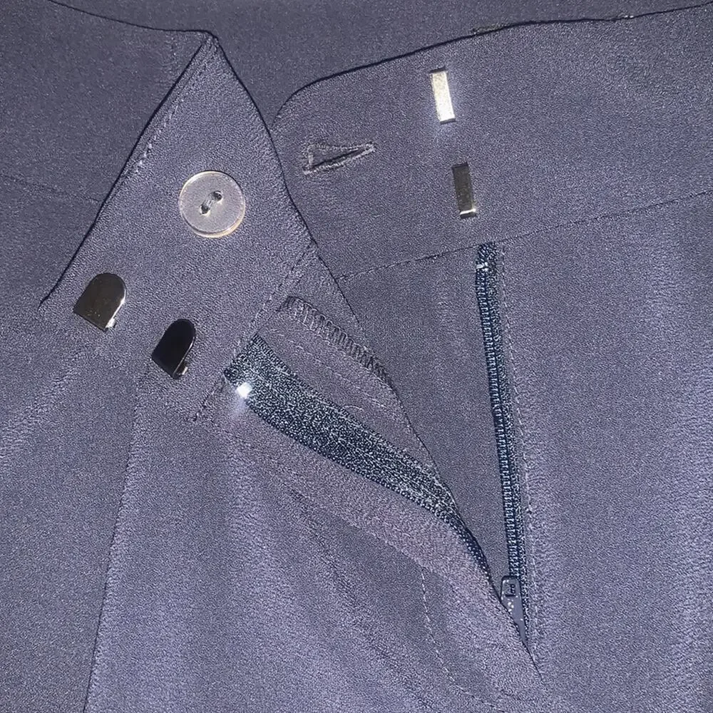 Ann Taylor Short Navy Blue 4 Working Pockets Size 2 - Picture 10 of 12